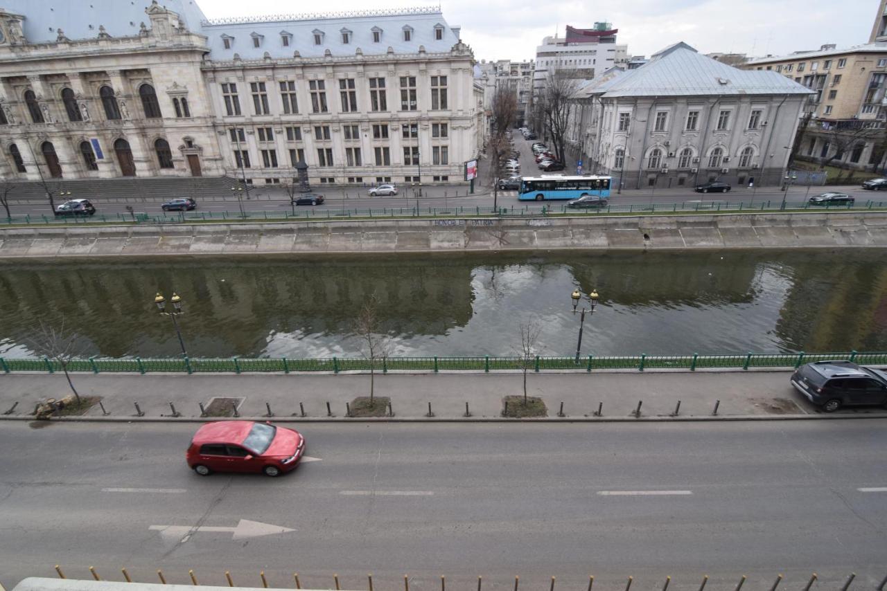 Old Town - Beautiful View Apartment Bukares Bagian luar foto